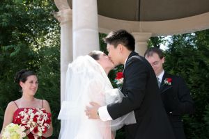 0037kiss.jpg